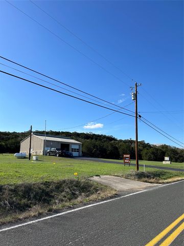 36 Travis Oaks DR, Marble Falls, TX 78654