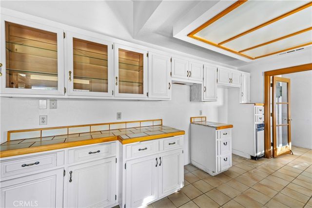 11815 Ivy, Hesperia, CA 92345