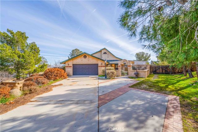 11815 Ivy, Hesperia, CA 92345