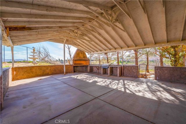 11815 Ivy, Hesperia, CA 92345