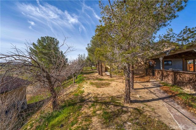 11815 Ivy, Hesperia, CA 92345