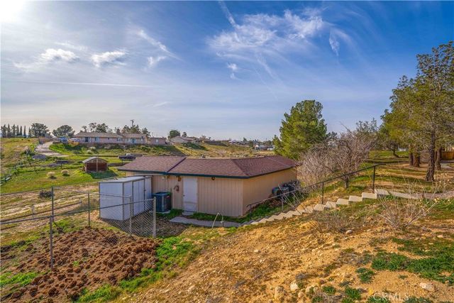 11815 Ivy, Hesperia, CA 92345