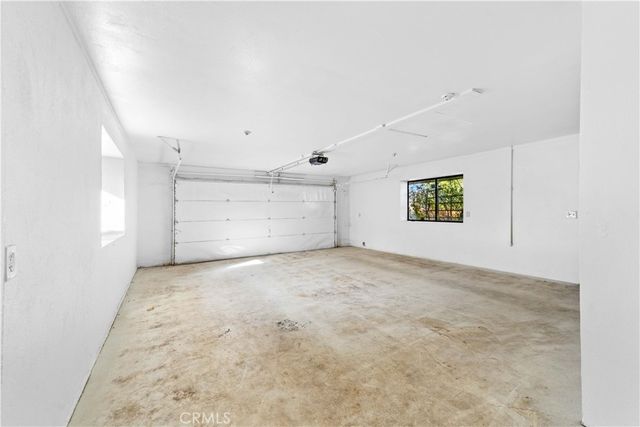 11815 Ivy, Hesperia, CA 92345