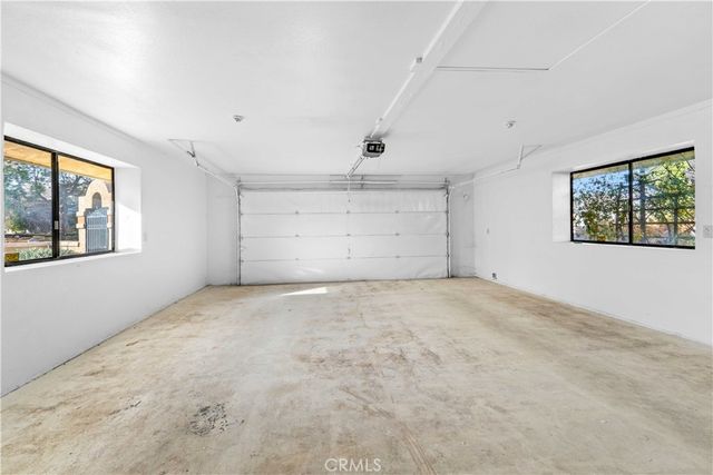 11815 Ivy, Hesperia, CA 92345