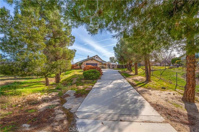 11815 Ivy, Hesperia, CA 92345