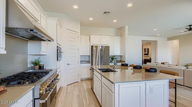 9631 W WHITTON Avenue, Phoenix, AZ 85037