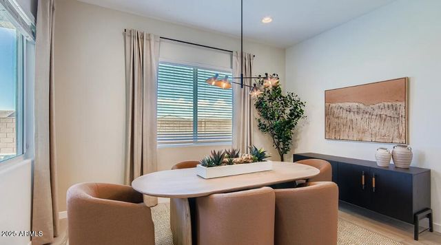 9631 W WHITTON Avenue, Phoenix, AZ 85037