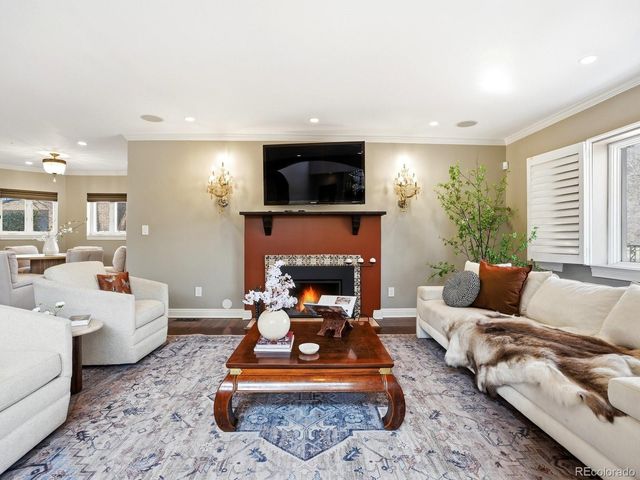 525 S Downing Street, Denver, CO 80209