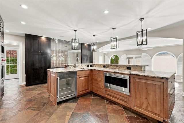525 S Downing Street, Denver, CO 80209