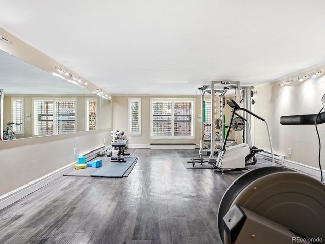525 S Downing Street, Denver, CO 80209