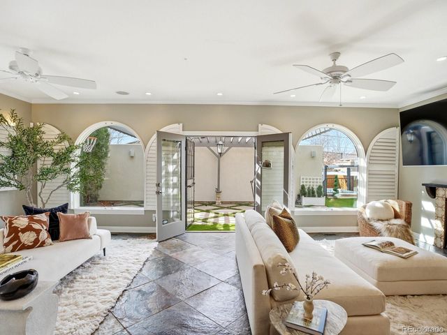 525 S Downing Street, Denver, CO 80209
