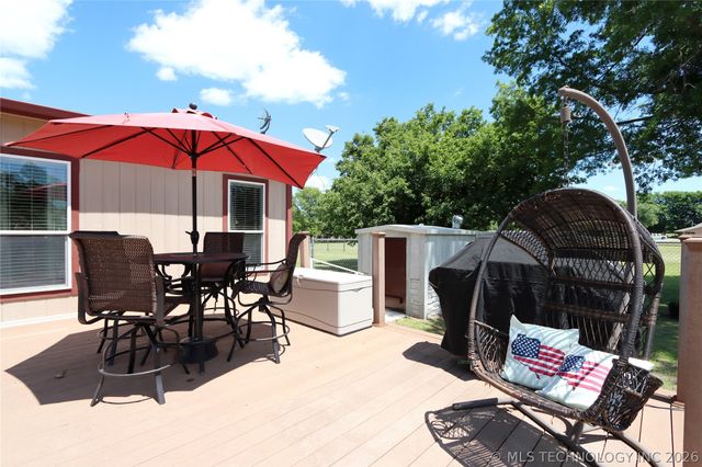 32632 E 710 Road, Wagoner, OK 74467