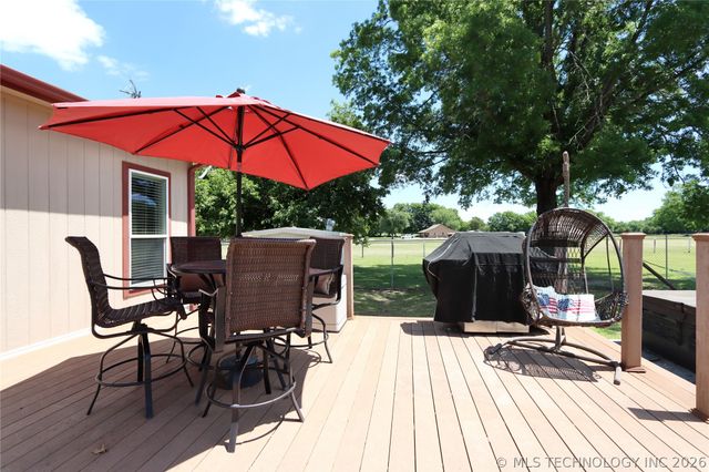 32632 E 710 Road, Wagoner, OK 74467
