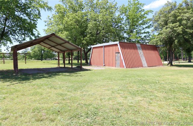 32632 E 710 Road, Wagoner, OK 74467