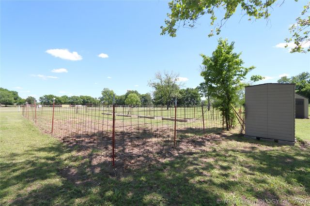 32632 E 710 Road, Wagoner, OK 74467