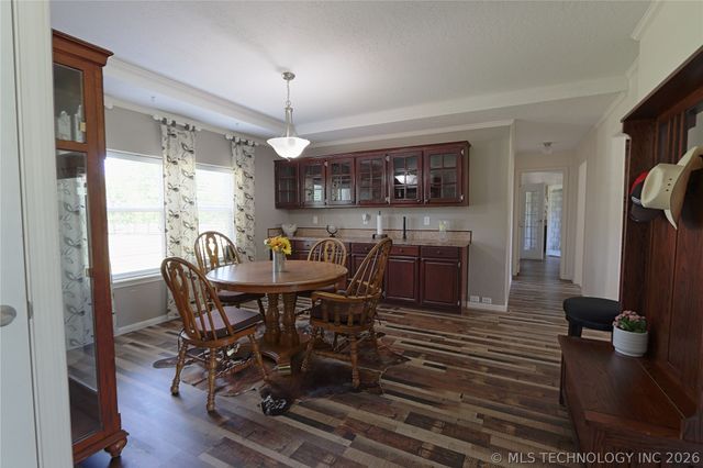 32632 E 710 Road, Wagoner, OK 74467