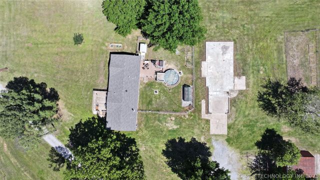 32632 E 710 Road, Wagoner, OK 74467