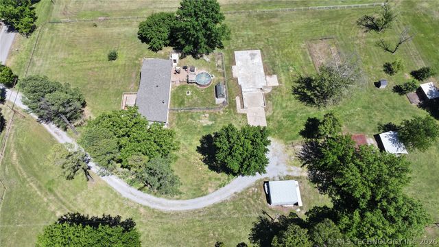 32632 E 710 Road, Wagoner, OK 74467