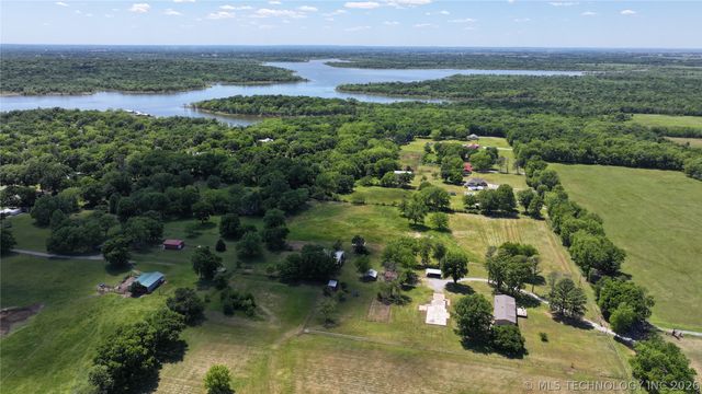 32632 E 710 Road, Wagoner, OK 74467