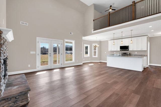 249 Lookout Dr, Winchester, TN 37398