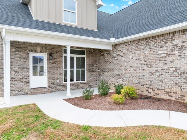 249 Lookout Dr, Winchester, TN 37398