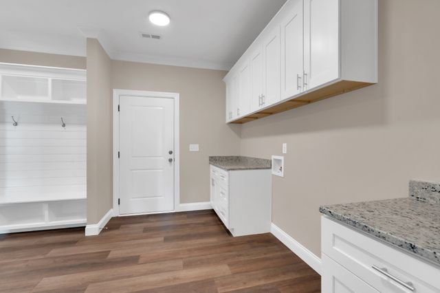 249 Lookout Dr, Winchester, TN 37398