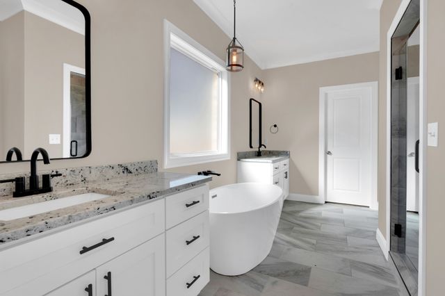 249 Lookout Dr, Winchester, TN 37398