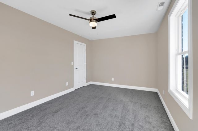 249 Lookout Dr, Winchester, TN 37398