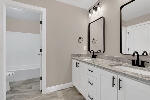 249 Lookout Dr, Winchester, TN 37398