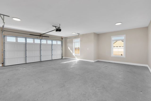 249 Lookout Dr, Winchester, TN 37398