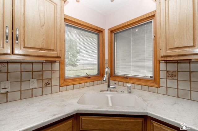 270 E Sterns Road, Temperance, MI 48182
