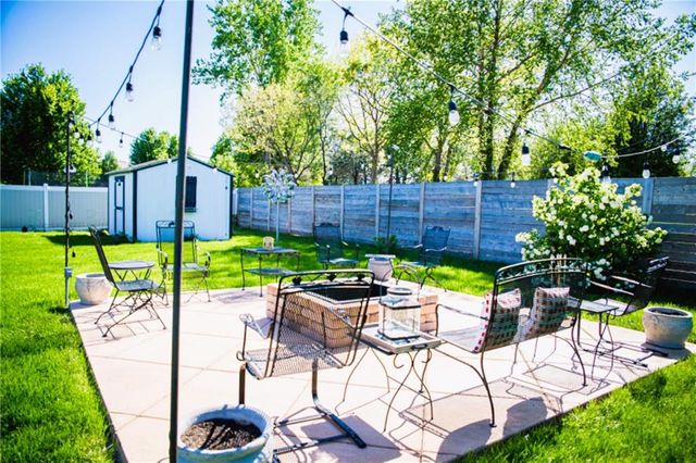 1906 160th Terrace, Basehor, KS 66007