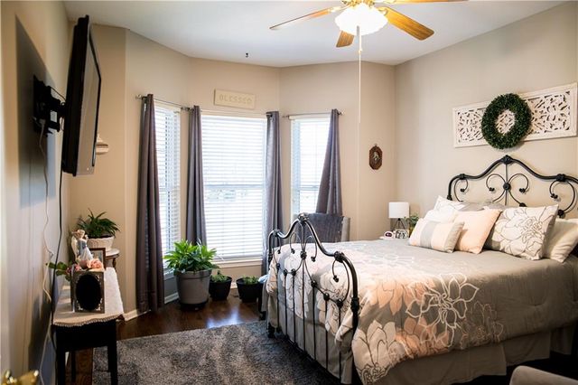 1906 160th Terrace, Basehor, KS 66007