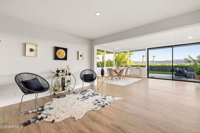 23310 Aetna Street, Woodland Hills, CA 91367