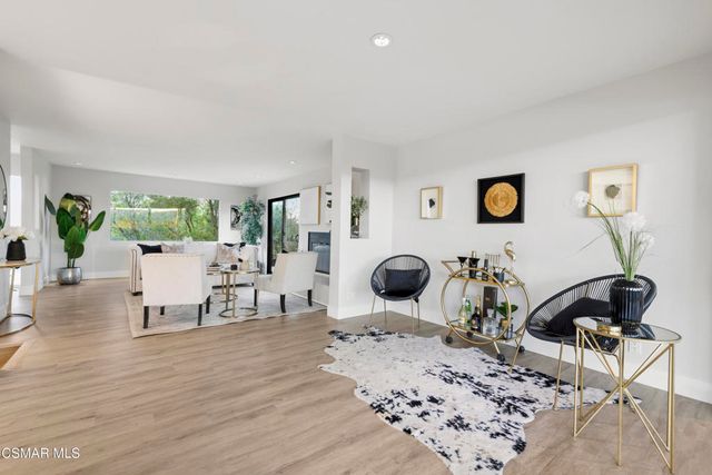 23310 Aetna Street, Woodland Hills, CA 91367
