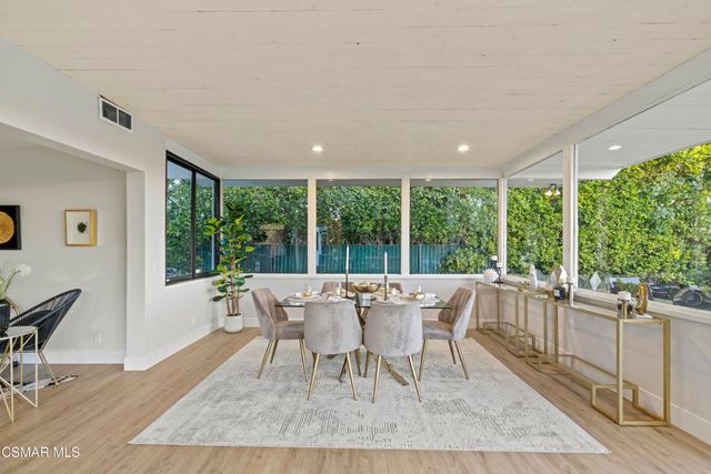23310 Aetna Street, Woodland Hills, CA 91367