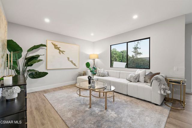 23310 Aetna Street, Woodland Hills, CA 91367