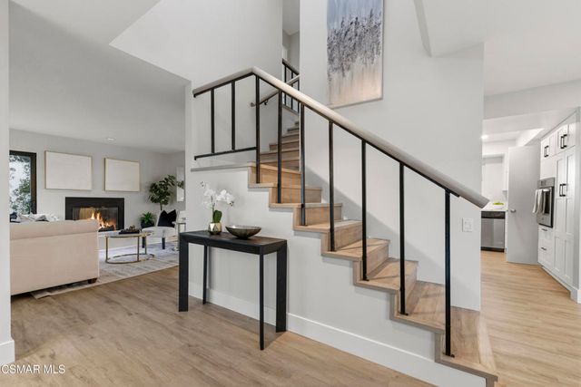 23310 Aetna Street, Woodland Hills, CA 91367