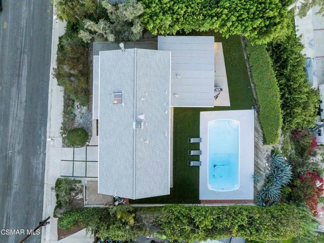 23310 Aetna Street, Woodland Hills, CA 91367