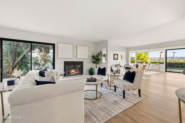 23310 Aetna Street, Woodland Hills, CA 91367