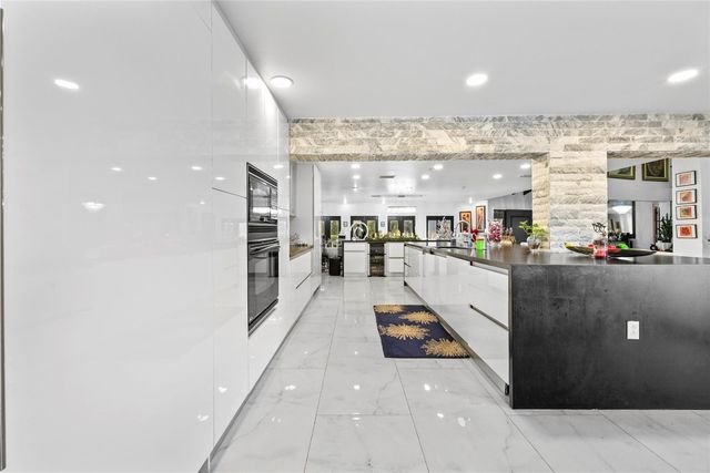 4131 NW 99th Avenue, Coral Springs, FL 33065