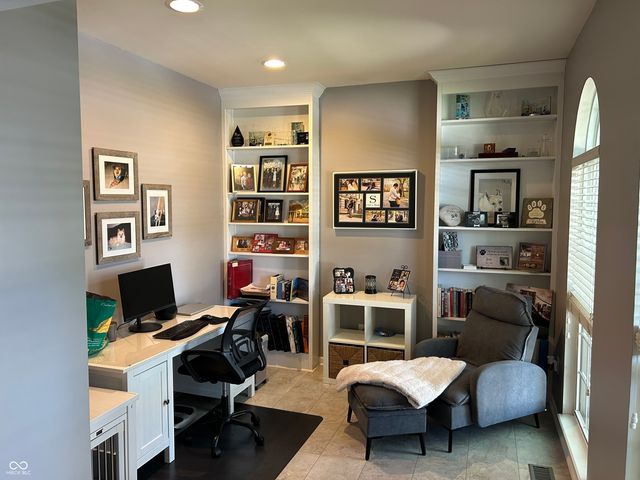 2265 Mossy Creek, Avon, IN 46123