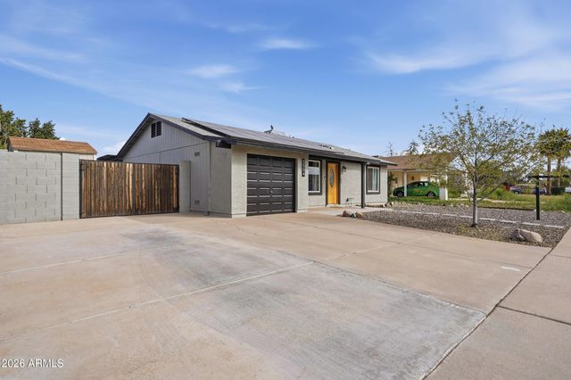 1504 W MARLBORO Drive, Chandler, AZ 85224