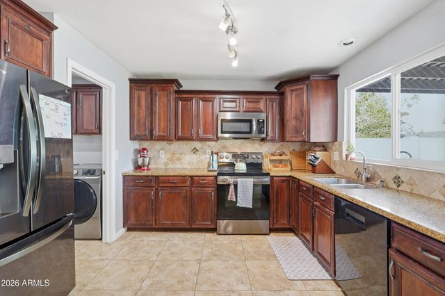 1504 W MARLBORO Drive, Chandler, AZ 85224