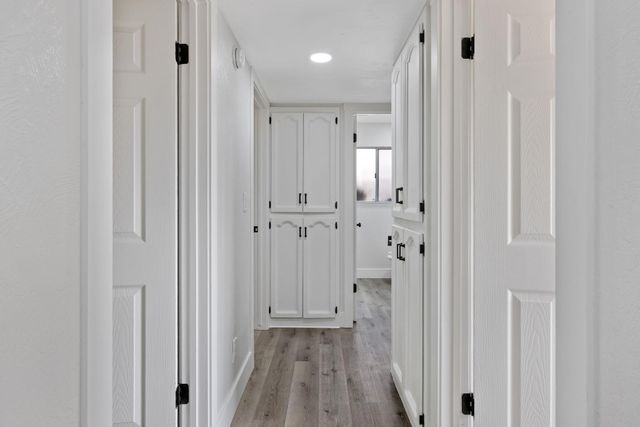 1010 W Seeger, Visalia, CA 93277