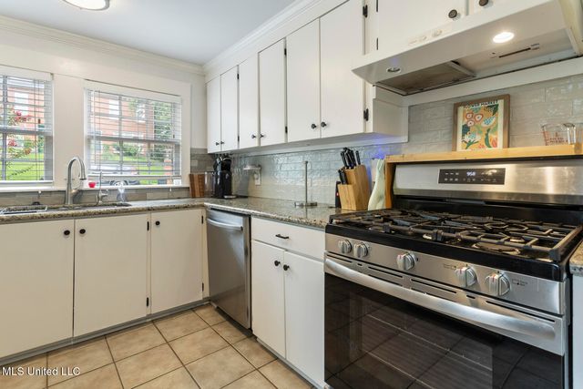 1710 Pine Street, Jackson, MS 39202