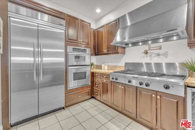 4805 Bellflower Avenue 203, North Hollywood (los Angeles), CA 91601
