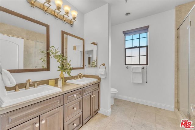 4805 Bellflower Avenue 203, North Hollywood (los Angeles), CA 91601