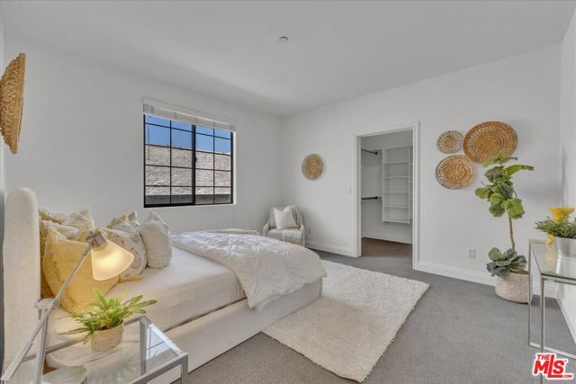 4805 Bellflower Avenue 203, North Hollywood (los Angeles), CA 91601