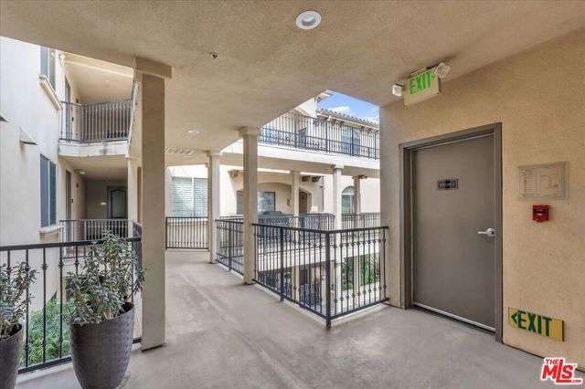 4805 Bellflower Avenue 203, North Hollywood (los Angeles), CA 91601